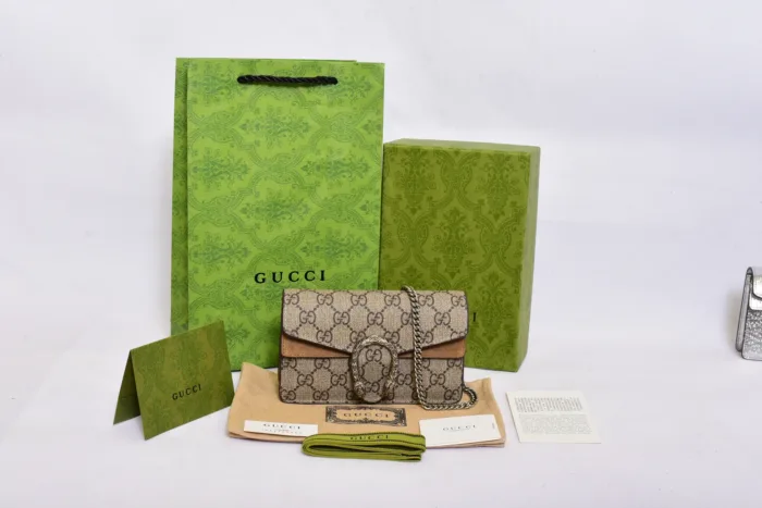 Gucci Mini Grey Printed Bag - Image 5