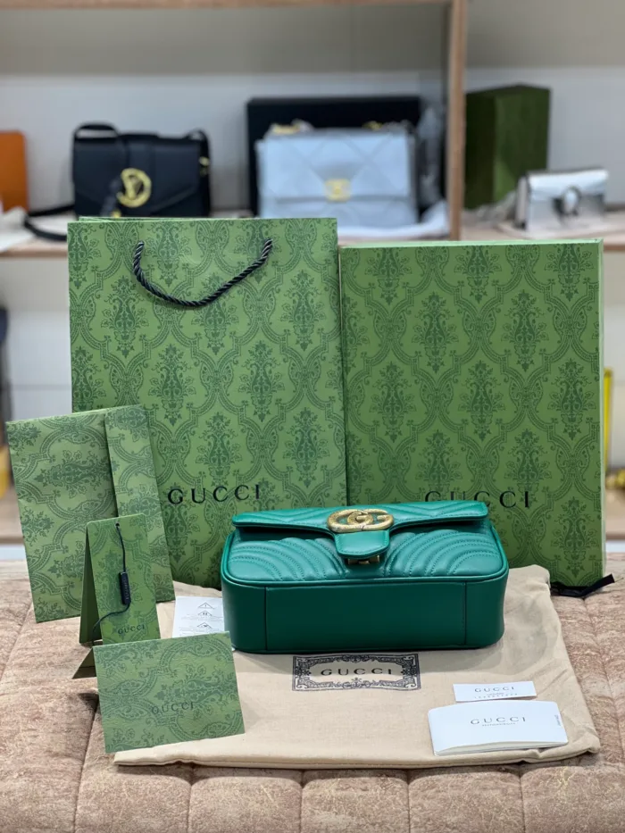 Gucci GG Marmont Shoulder Bag Small - Image 2