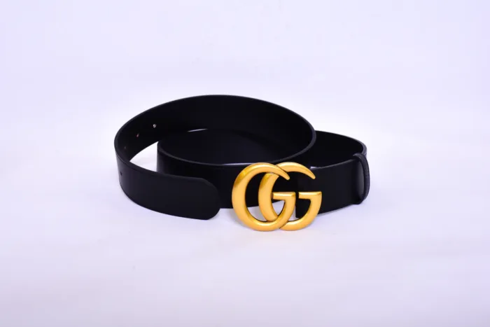 Gucci GG Golden Logo Black Belt - Image 3